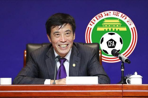 而这个时候，原本看着已经死了半截的马岚，一听这话，顿时兴奋的直接从床上跳了起来。